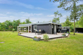 Awesome Home In Knebel With 2 Bedrooms And Internet, Ebeltoft